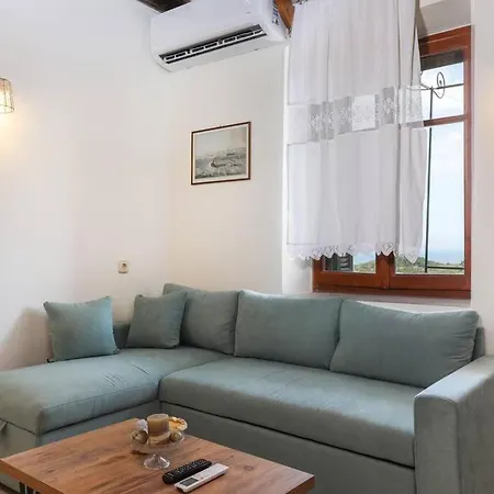 Traditional House In בית נופש